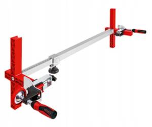 Przyrząd dystansujący do montażu ościeżnic